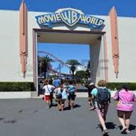 Gold Coast Theme Park Family Villa エクステリア 写真
